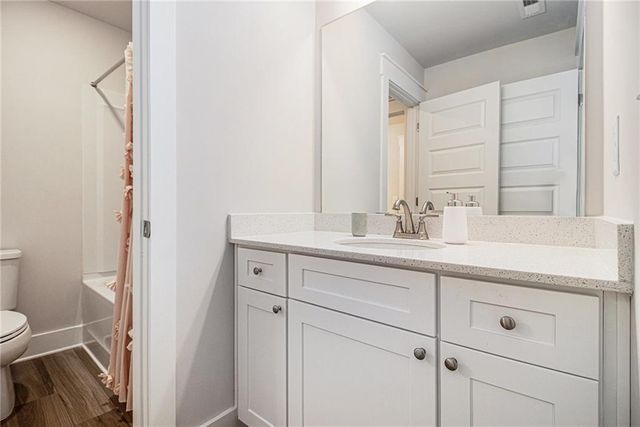 2 Whites Pond Road, Moreland, GA 30259