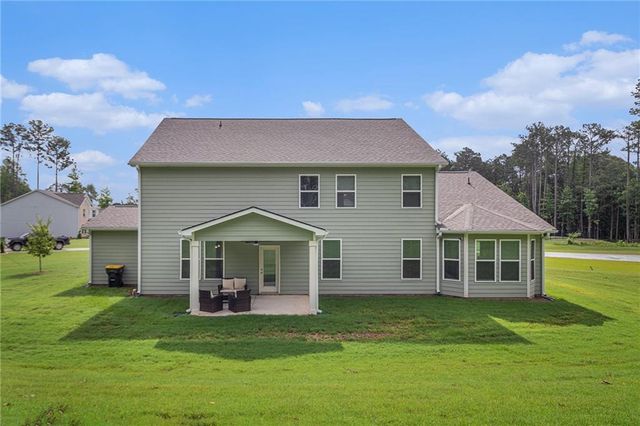 2 Whites Pond Road, Moreland, GA 30259
