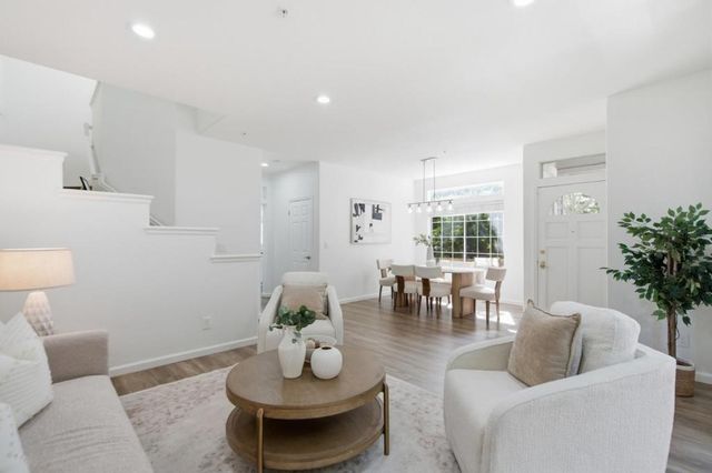 1171 La Rochelle Terrace G, Sunnyvale, CA 94089