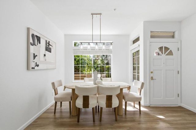 1171 La Rochelle Terrace G, Sunnyvale, CA 94089