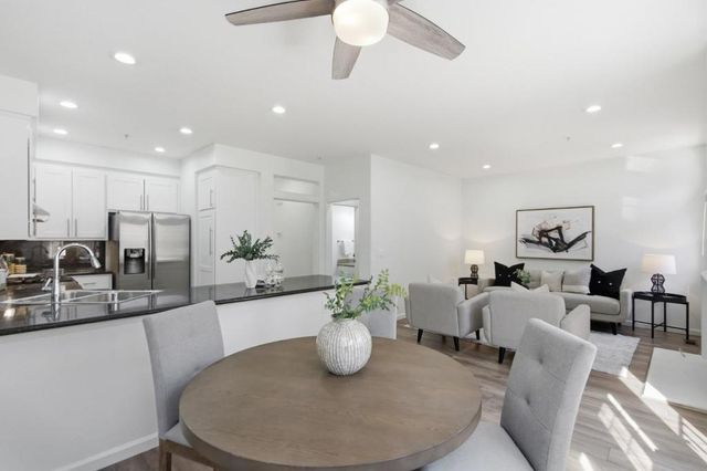 1171 La Rochelle Terrace G, Sunnyvale, CA 94089