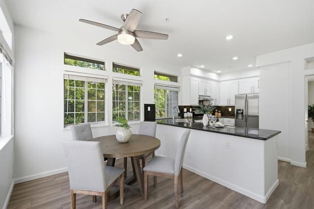 1171 La Rochelle Terrace G, Sunnyvale, CA 94089
