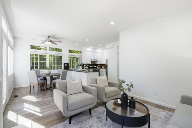 1171 La Rochelle Terrace G, Sunnyvale, CA 94089