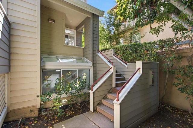 1171 La Rochelle Terrace G, Sunnyvale, CA 94089