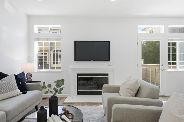1171 La Rochelle Terrace G, Sunnyvale, CA 94089