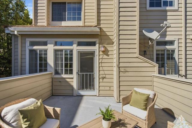 1171 La Rochelle Terrace G, Sunnyvale, CA 94089