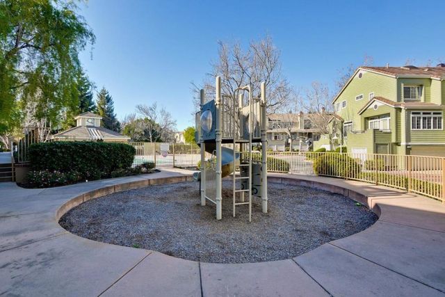1171 La Rochelle Terrace G, Sunnyvale, CA 94089