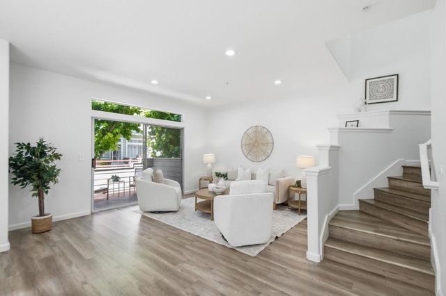 1171 La Rochelle Terrace G, Sunnyvale, CA 94089