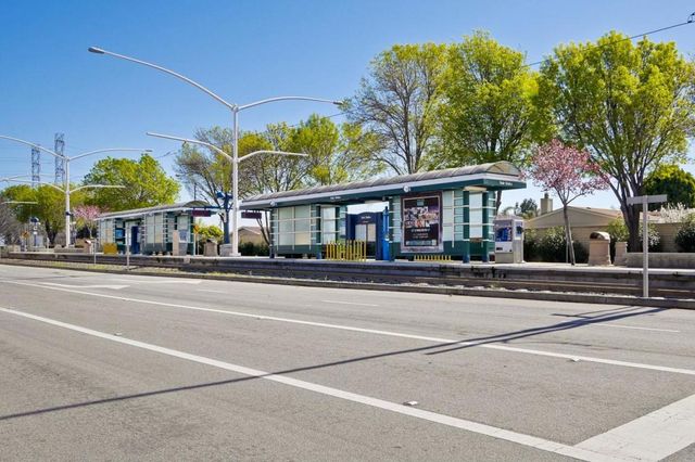1171 La Rochelle Terrace G, Sunnyvale, CA 94089