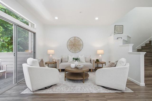 1171 La Rochelle Terrace G, Sunnyvale, CA 94089