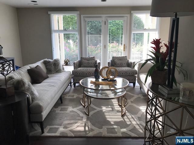 50 Grand Cove Way G50, Edgewater, NJ 07020