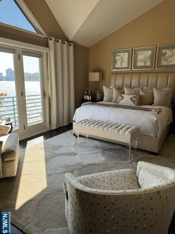 50 Grand Cove Way G50, Edgewater, NJ 07020