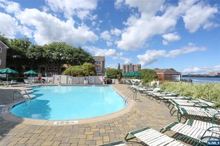 50 Grand Cove Way G50, Edgewater, NJ 07020