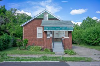 5672 Saint Clair Street, Detroit, MI 48213