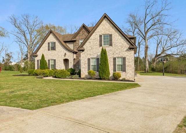 501 Tybarber Ave, Murfreesboro, TN 37129