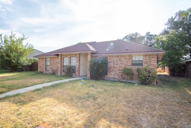 2801 College Park Drive, Rowlett, TX 75088