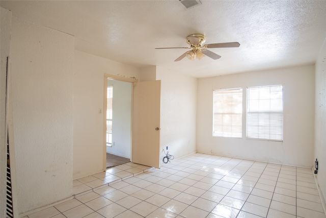 2801 College Park Drive, Rowlett, TX 75088