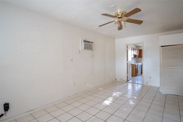 2801 College Park Drive, Rowlett, TX 75088
