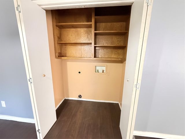 2641 Santa Barbara Drive, Grand Prairie, TX 75052