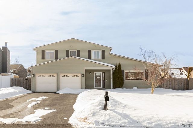 7728 Tirrell Hill Circle, Clay, NY 13090