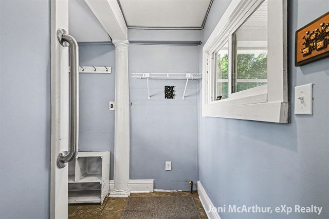 504 W Grove Street, Greenville, MI 48838