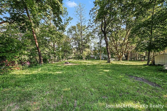 504 W Grove Street, Greenville, MI 48838