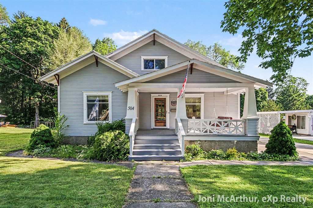 504 W Grove Street, Greenville, MI 48838