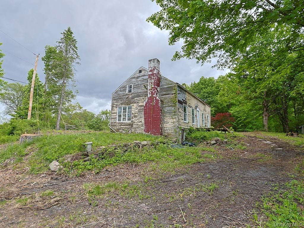 84 Church Street, Wallkill, NY 12589