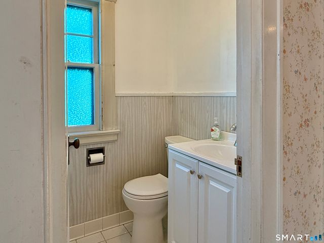 82 Coniston Avenue, Waterbury, CT 06708