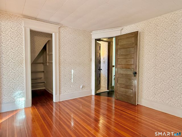 82 Coniston Avenue, Waterbury, CT 06708