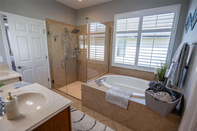 221 LAKE VISTA DRIVE, Auburndale, FL 33823