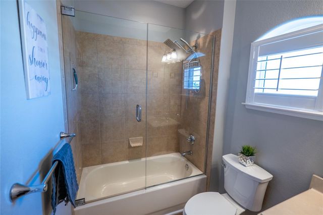 221 LAKE VISTA DRIVE, Auburndale, FL 33823