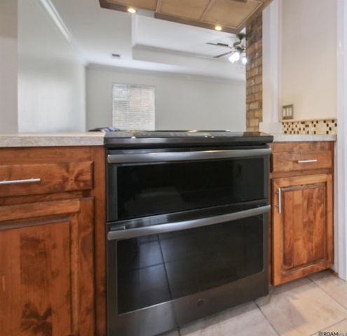 1847 Michel Delving Rd, Baton Rouge, LA 70810