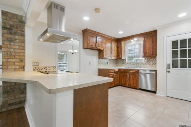 1847 Michel Delving Rd, Baton Rouge, LA 70810