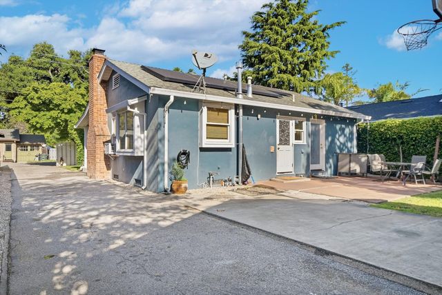 2034 Addison Avenue, East Palo Alto, CA 94303