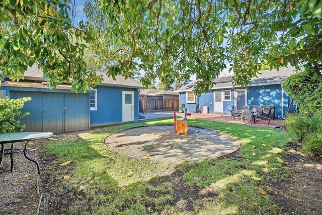 2034 Addison Avenue, East Palo Alto, CA 94303