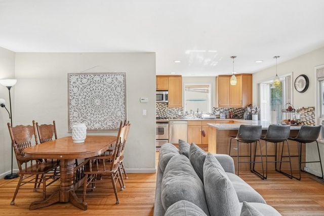 2034 Addison Avenue, East Palo Alto, CA 94303