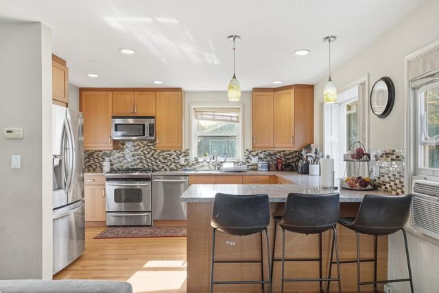 2034 Addison Avenue, East Palo Alto, CA 94303