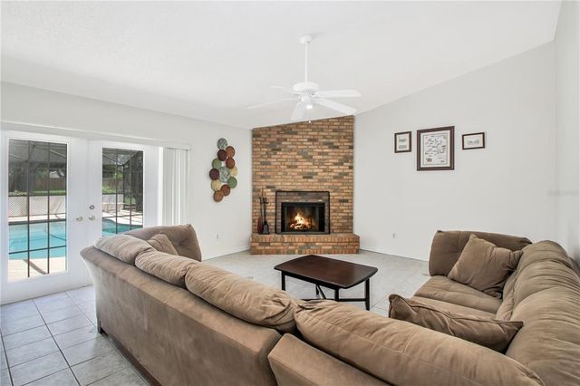 1898 CROWLEY CIRCLE E, Longwood, FL 32779