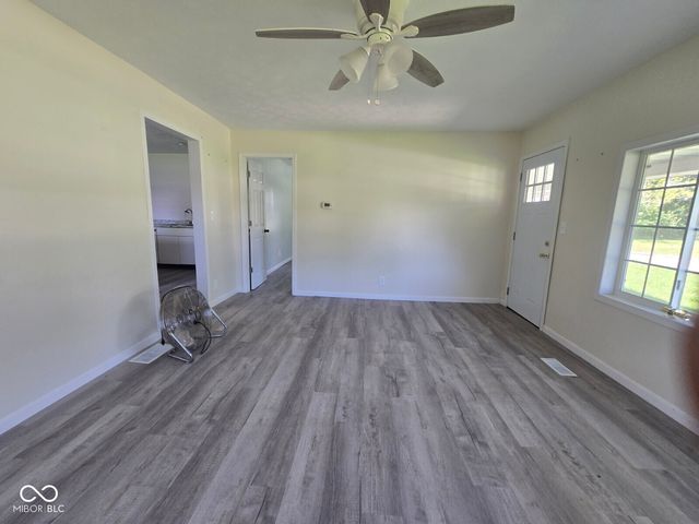 15144 2nd Avenue, Blanford, IN 47831