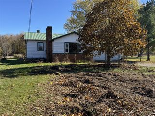 3897 Division Street, Wayland, MI 49348
