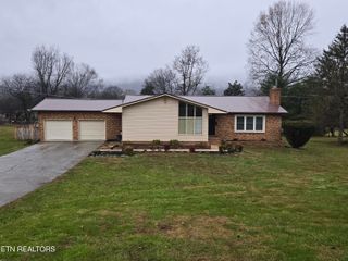 223 Scarlett Drive, Lafollette, TN 37766