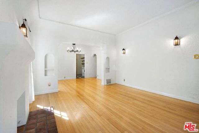 419 N Ogden Drive, Los Angeles, CA 90036