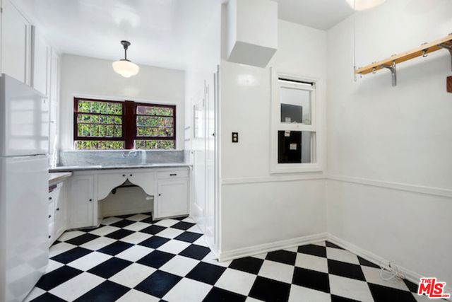 419 N Ogden Drive, Los Angeles, CA 90036