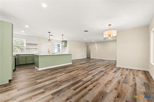 702 S Main Street, Copperas Cove, TX 76522