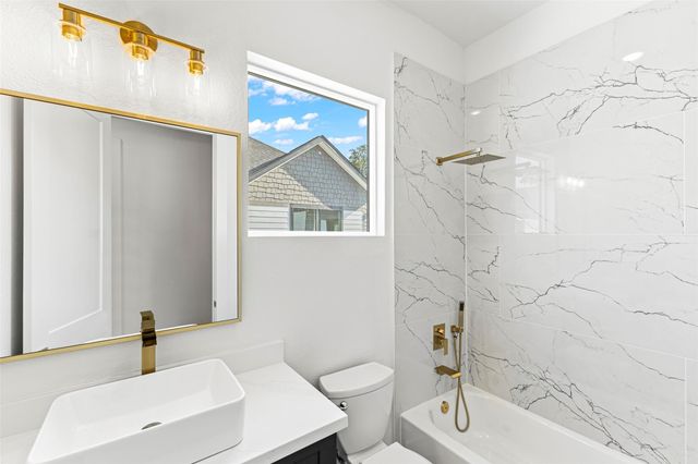 7554 Dyer Street, Houston, TX 77088