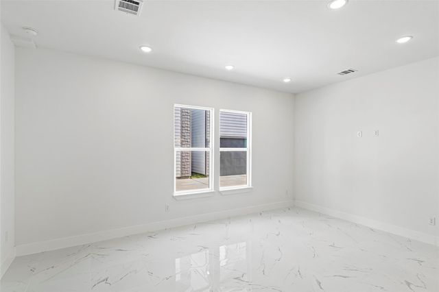7554 Dyer Street, Houston, TX 77088