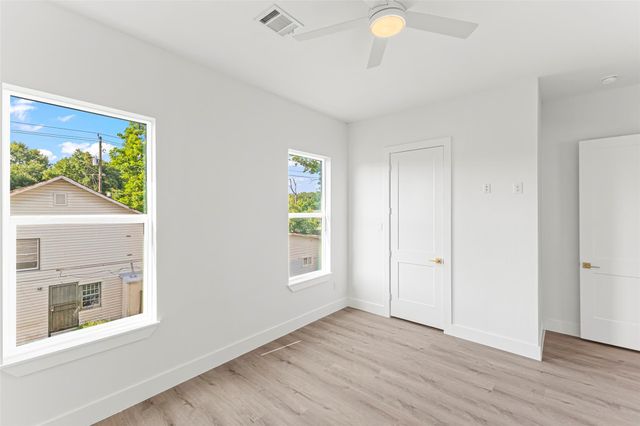 7554 Dyer Street, Houston, TX 77088