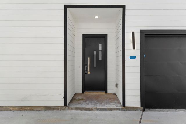 7554 Dyer Street, Houston, TX 77088