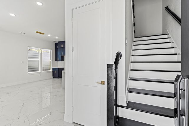 7554 Dyer Street, Houston, TX 77088